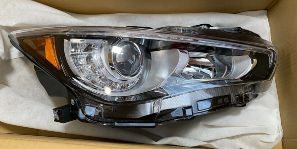 Q50 Q50S Right Passenger OEM Headlight 26010-6HH7A