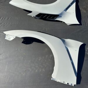 Stock Nissan GTR fenders with carbon vent