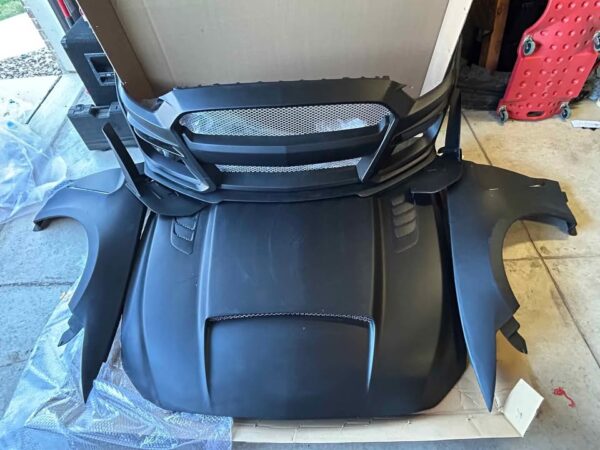 Gt350 Mustang Front bumper, hood and fenders - Image 2
