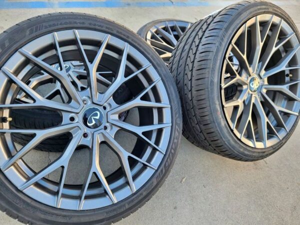 new Staggered 19' INFINITI Q50 Wheels With New Tires