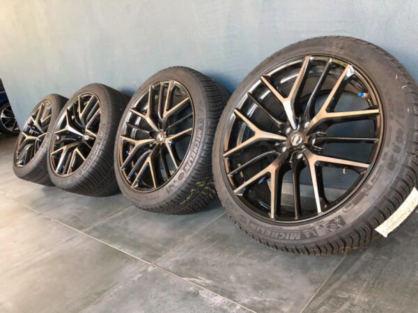 ORIGINAL NISSAN GT-R R35 WINTER WHEELS 20 INCHES