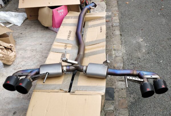 Nissan GTR Akropovic exhaust with carbon tips