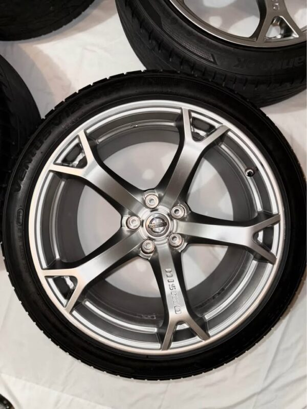 370Z  v1 nismo rims for sale - Image 4