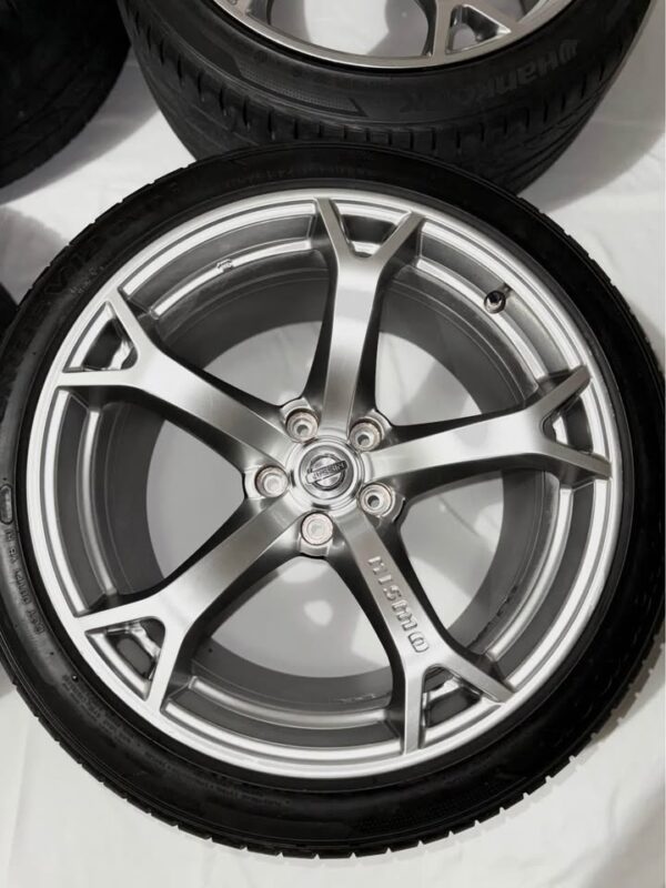 370Z  v1 nismo rims for sale - Image 5